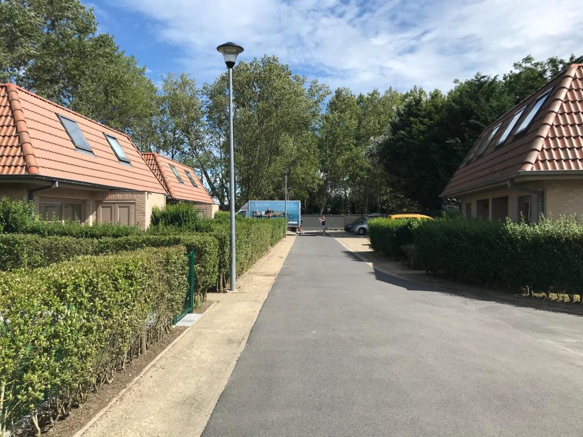 Vakantiehuisje De Panne Vlak Aan Plopsaland En De Zee מראה חיצוני תמונה